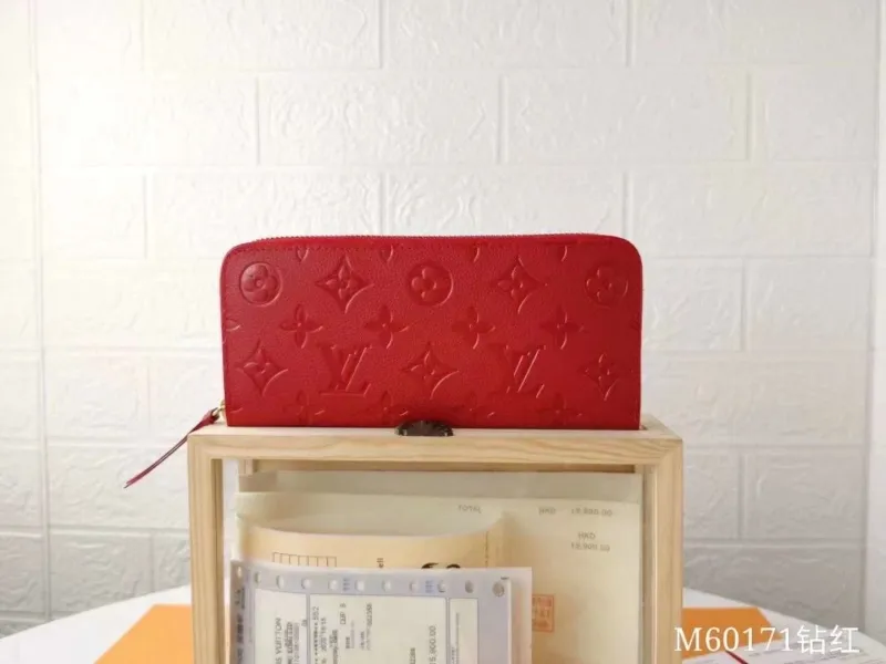 LV Wallets-1259