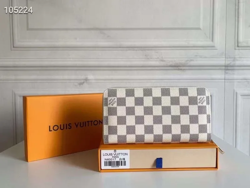 LV Wallets-1273