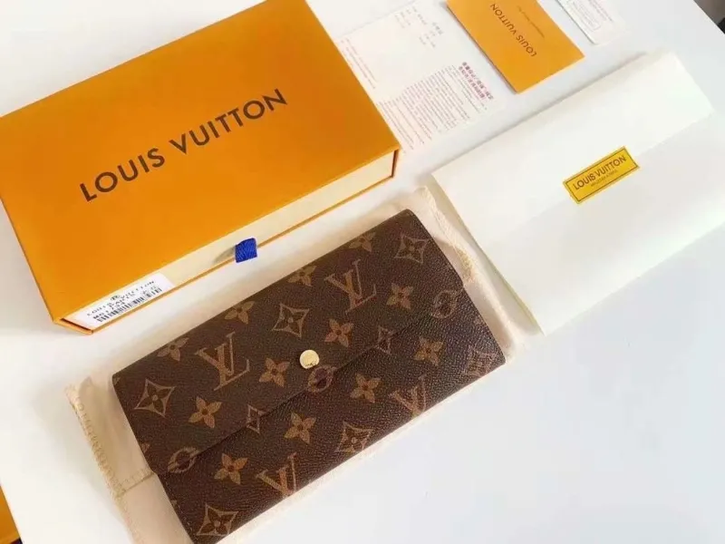 LV Wallets-1300