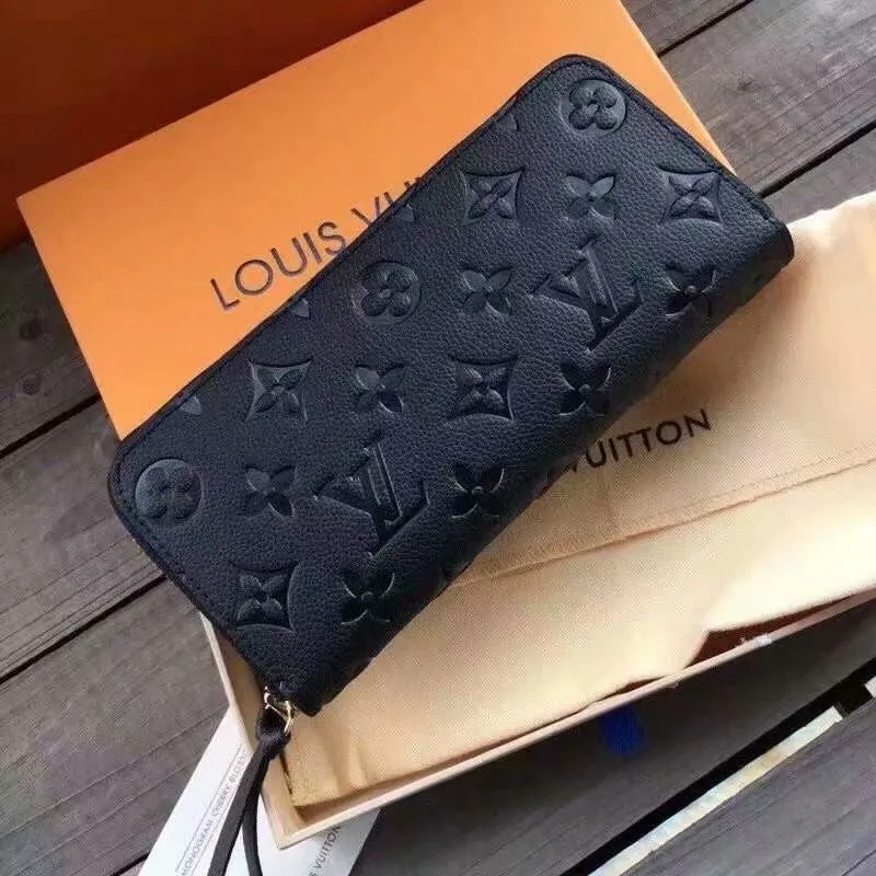 LV Wallets-1305