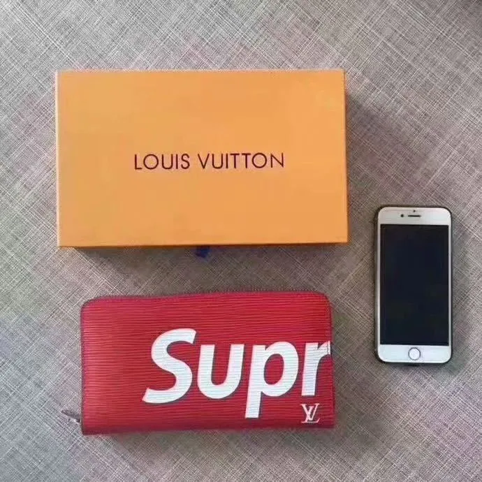 LV Wallets-1309