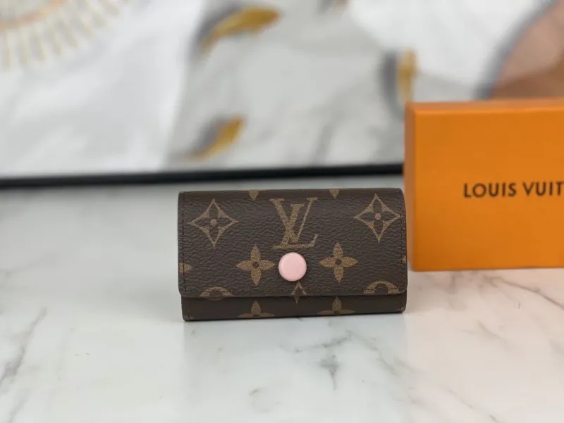 LV Wallets-1315