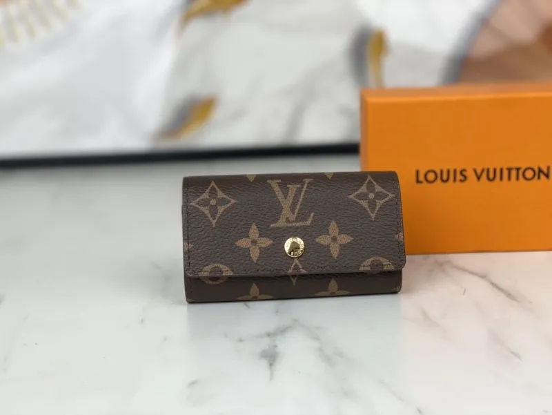LV Wallets-1316