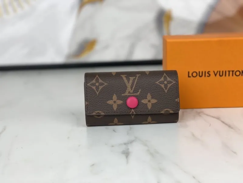 LV Wallets-1317