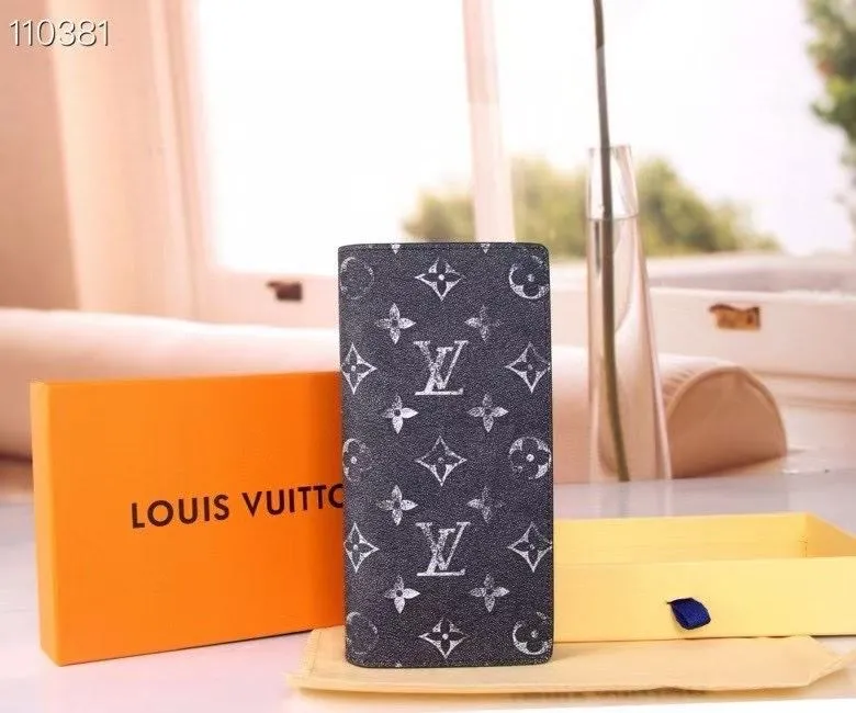 LV Wallets-1343