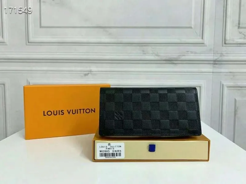 LV Wallets-1349