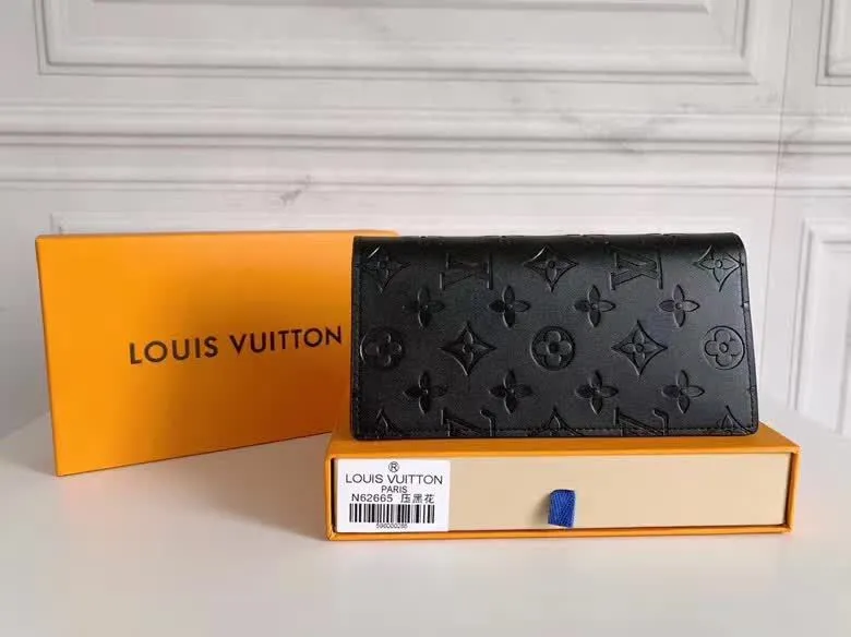 LV Wallets-1354