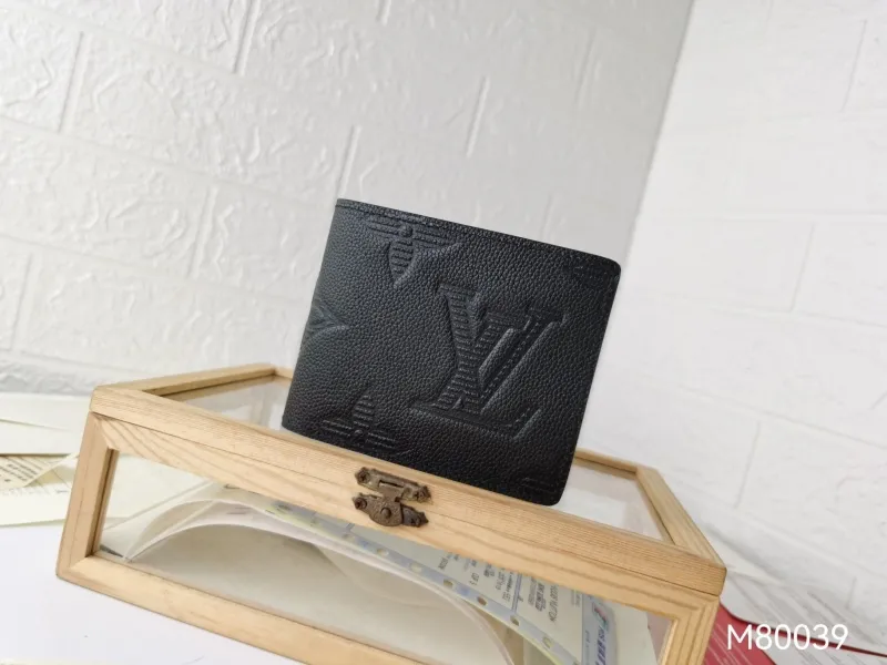 LV Wallets-1416