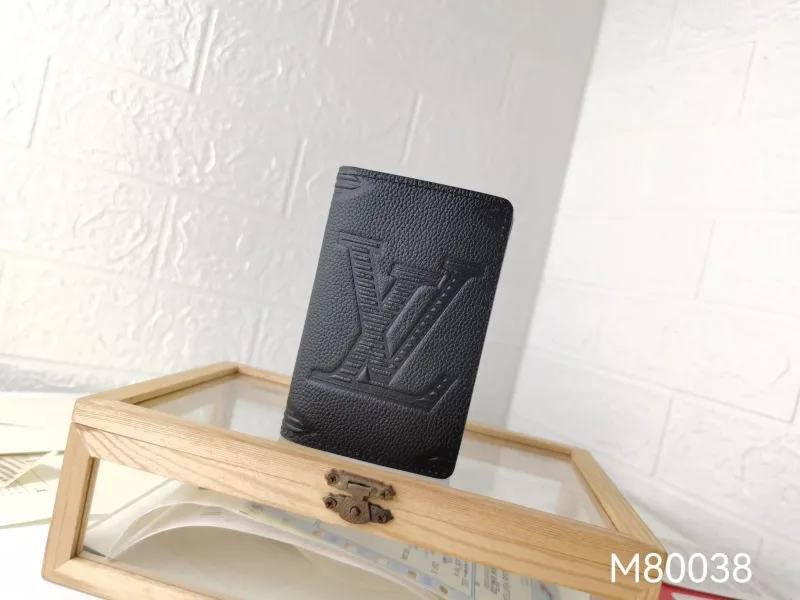 LV Wallets-1417
