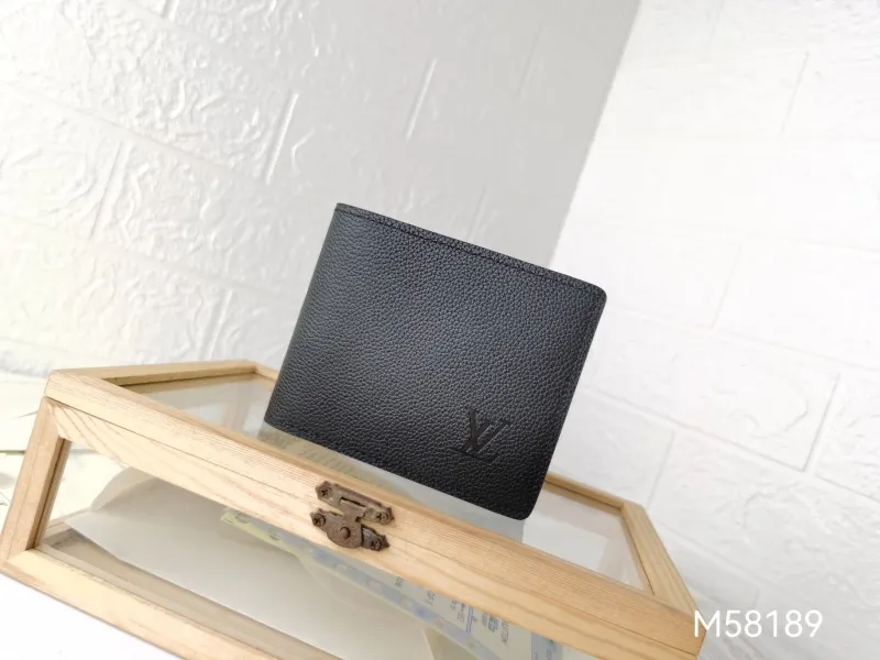 LV Wallets-1420