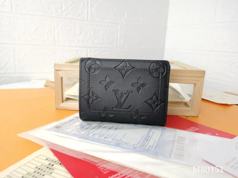 LV Wallets-1442