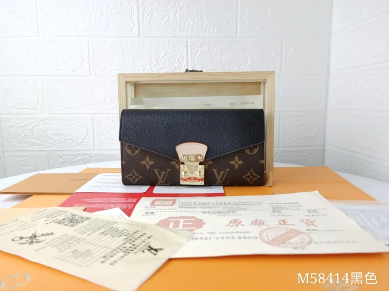 LV Wallets-1456