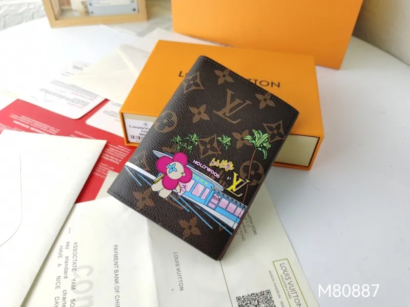 LV Wallets-1457