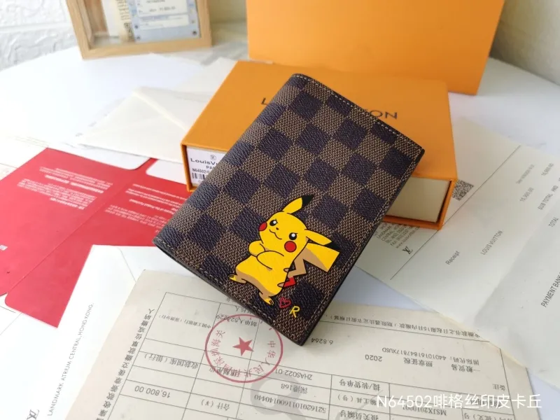 LV Wallets-1470