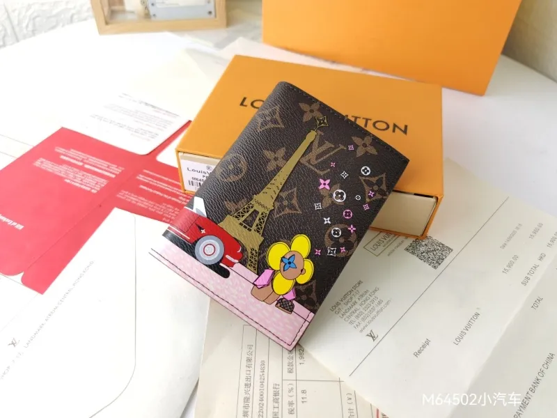 LV Wallets-1474