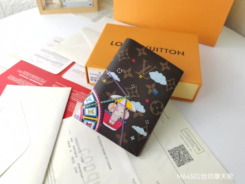 LV Wallets-1480