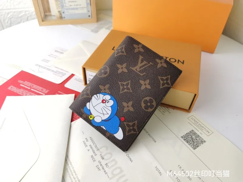 LV Wallets-1485