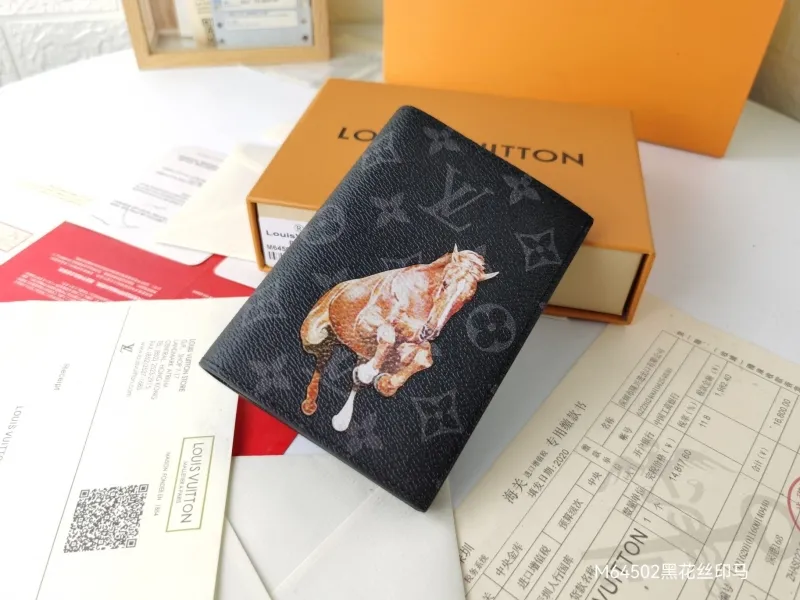 LV Wallets-1492