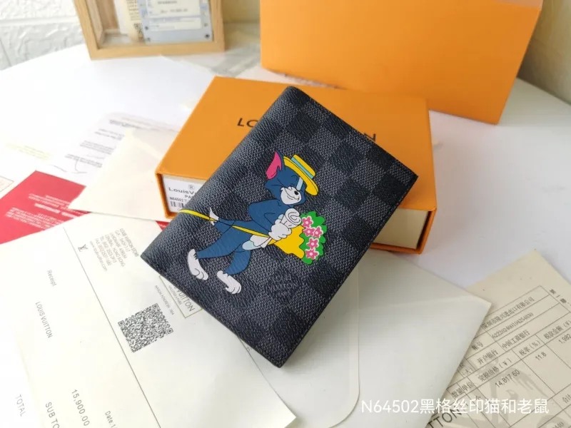 LV Wallets-1501