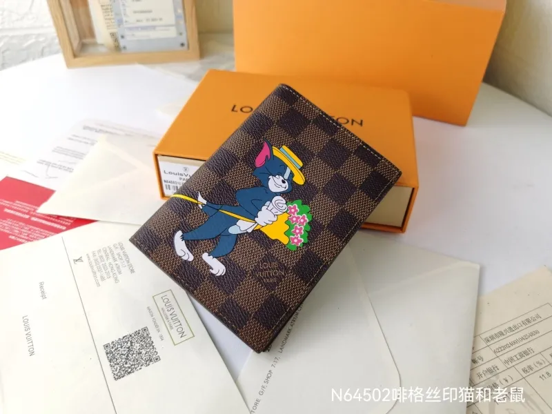 LV Wallets-1502