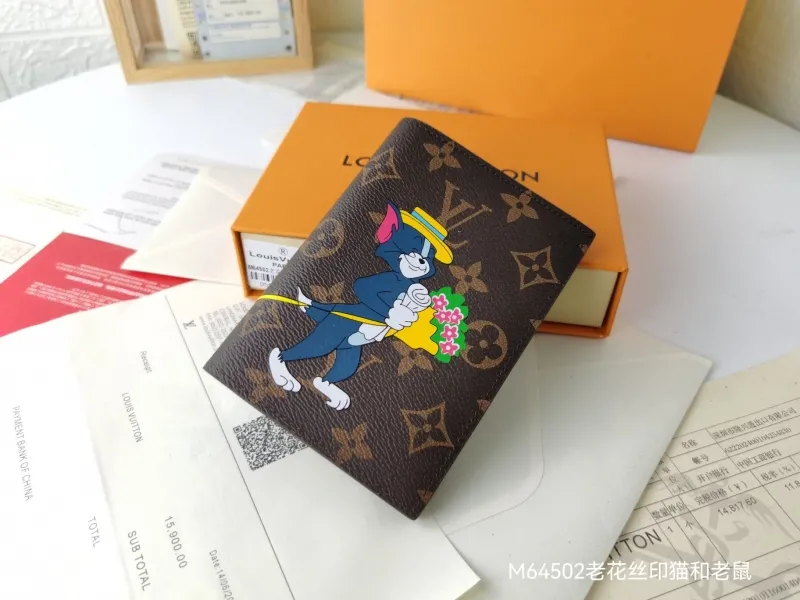 LV Wallets-1504