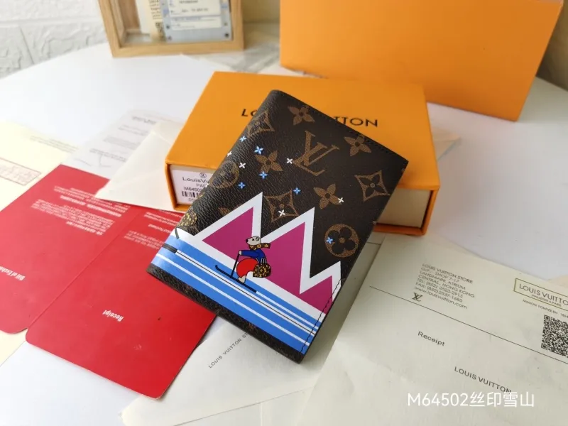 LV Wallets-1506