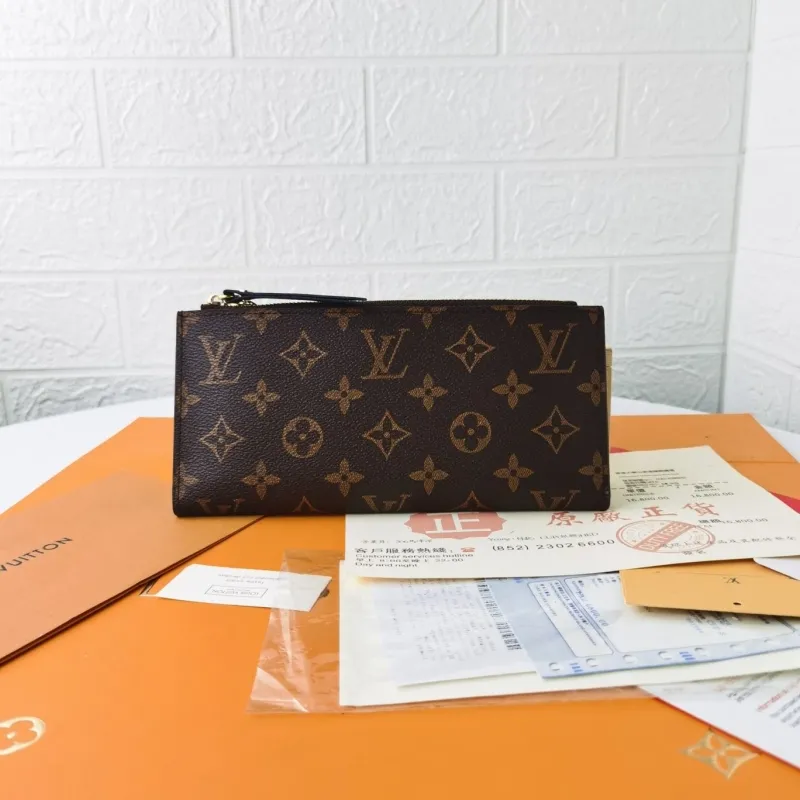 LV Wallets-1519