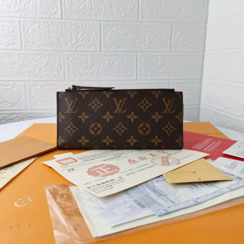 LV Wallets-1520