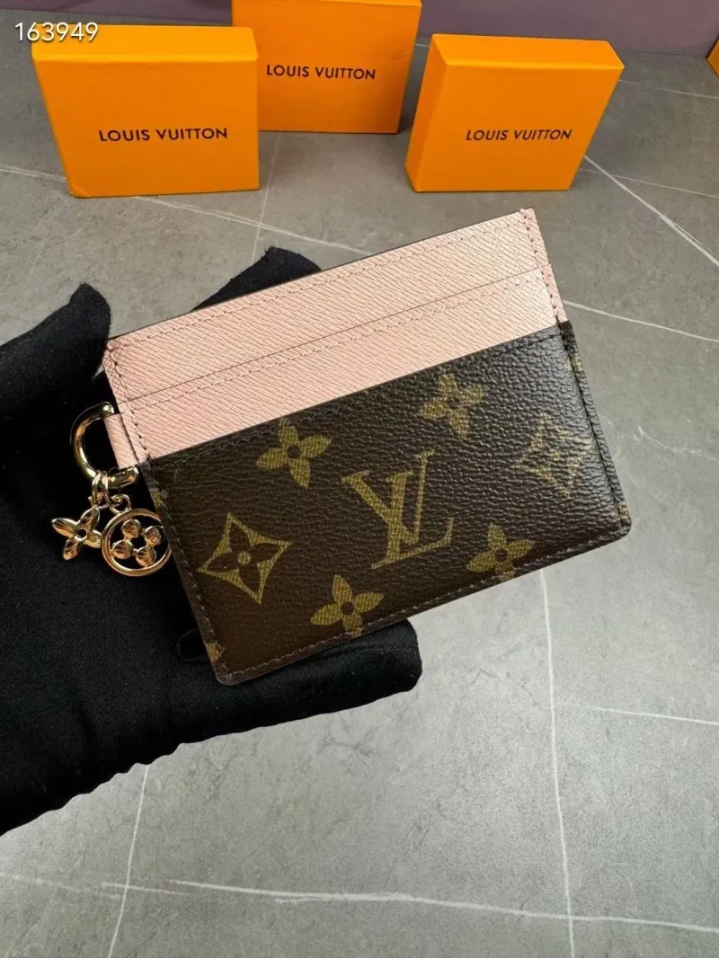 LV Wallets-1531