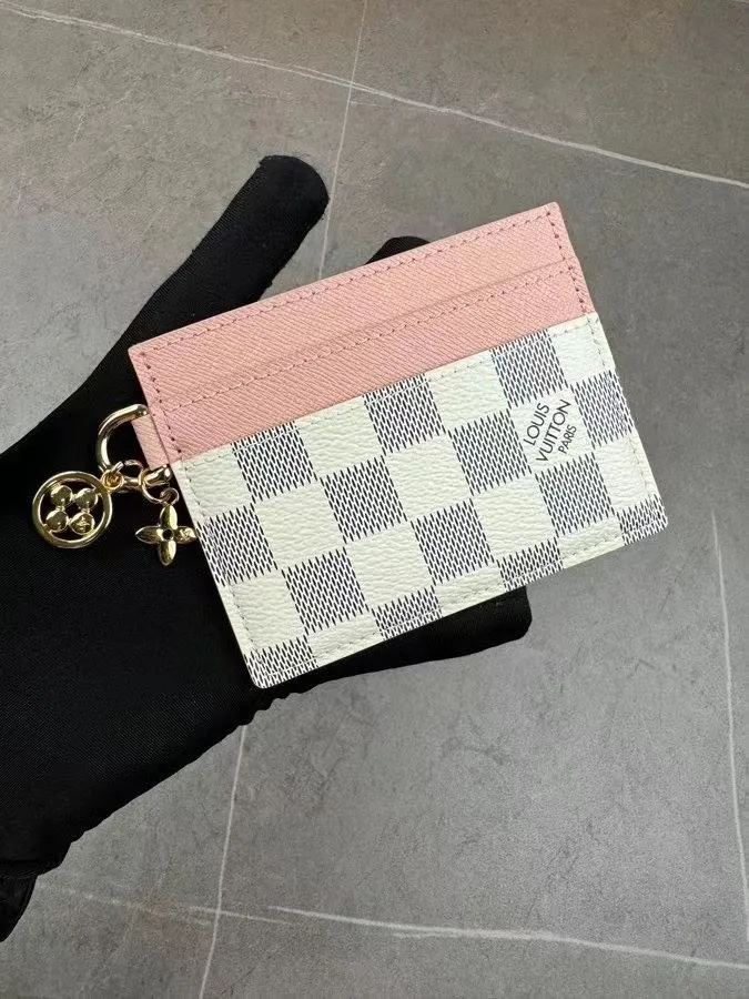LV Wallets-1537