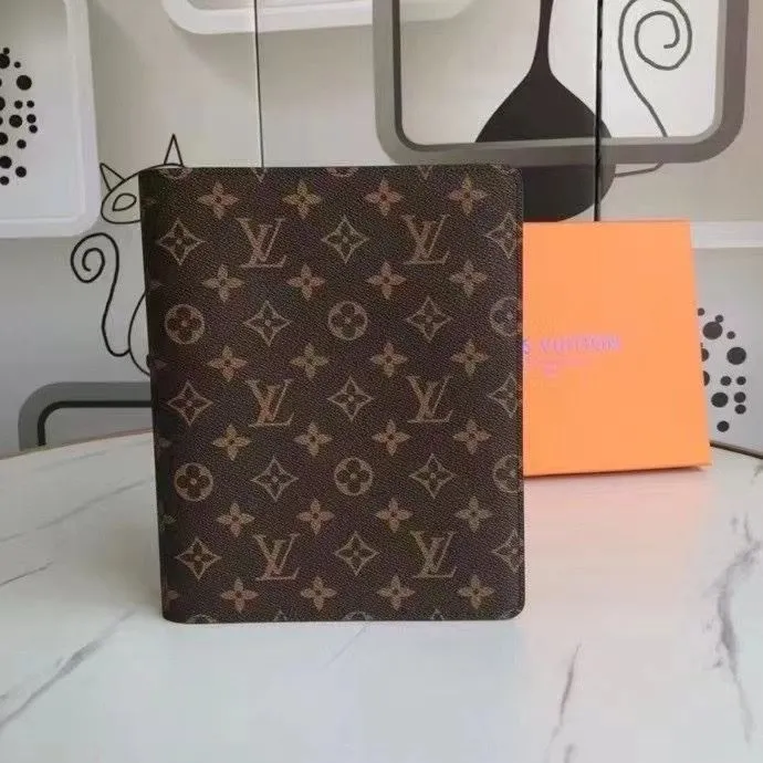 LV Wallets-1543