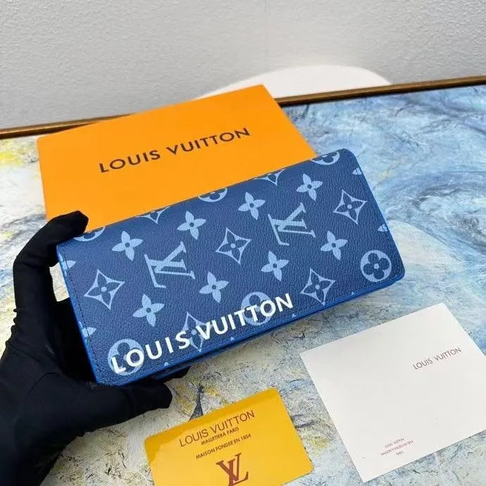 LV Wallets-1545
