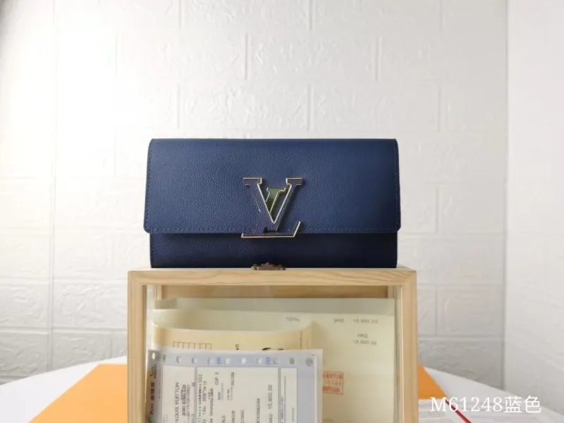 LV Wallets-1553