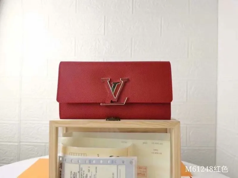 LV Wallets-1556