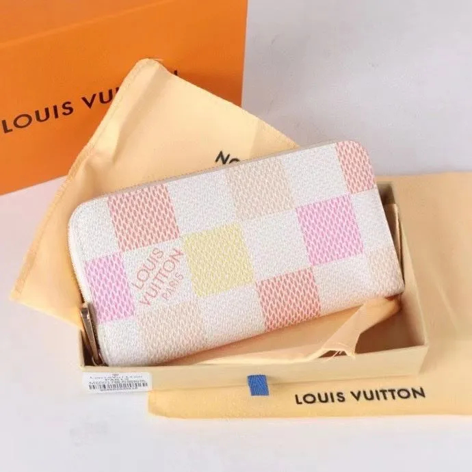 LV Wallets-1581