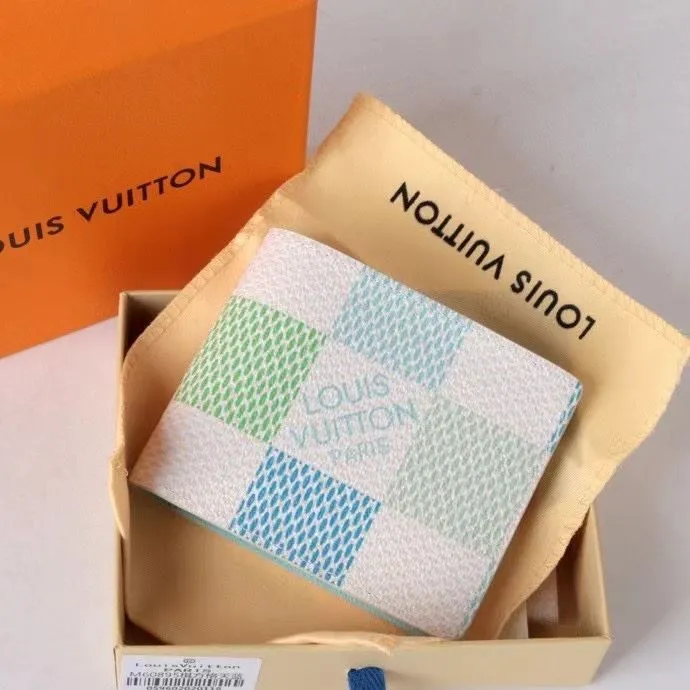 LV Wallets-1584