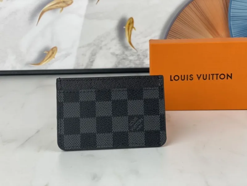 LV Wallets-1618