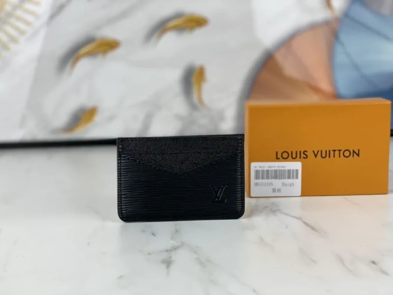 Alternative view of LV Wallets-1620