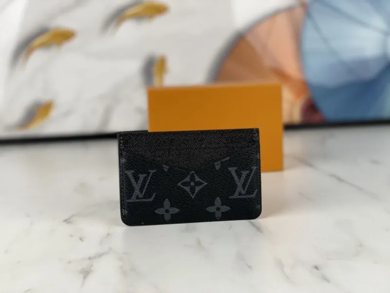 LV Wallets-1628
