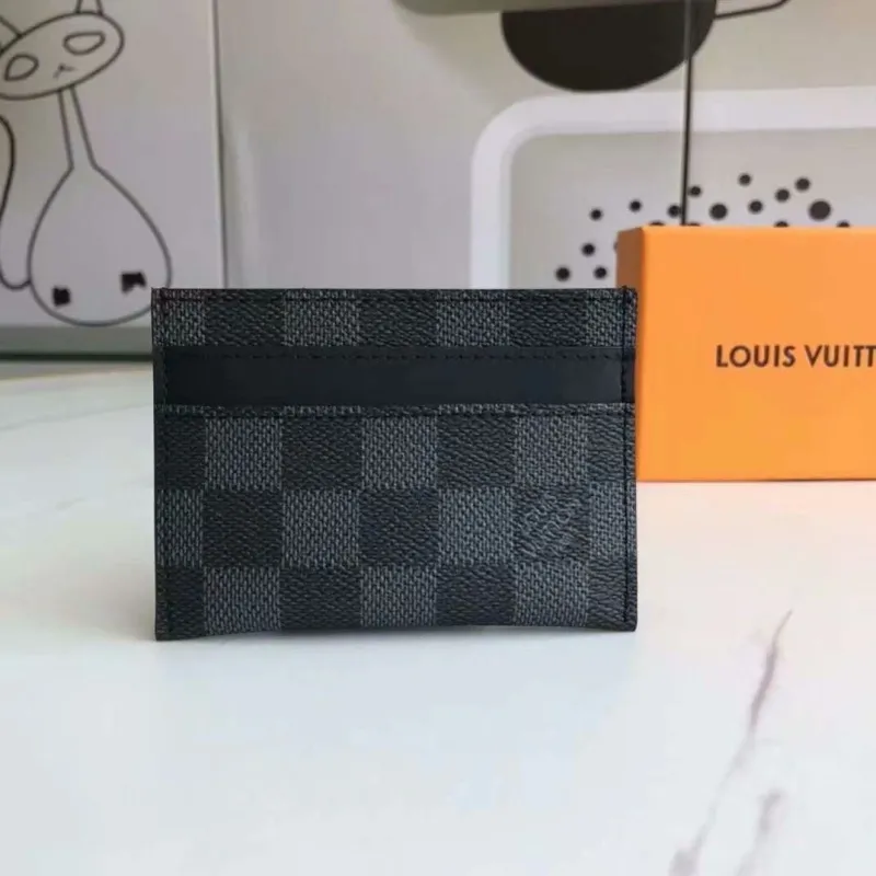 LV Wallets-1633