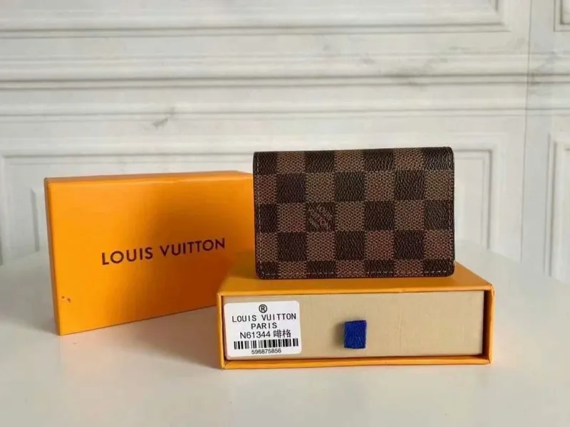 LV Wallets-1638