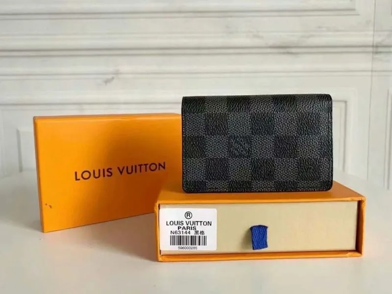 LV Wallets-1639