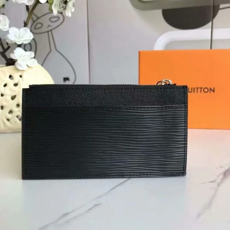 Alternative view of LV Wallets-1664