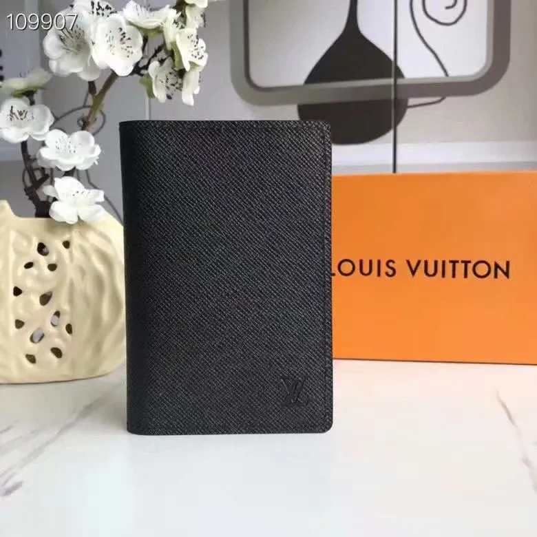 LV Wallets-1669