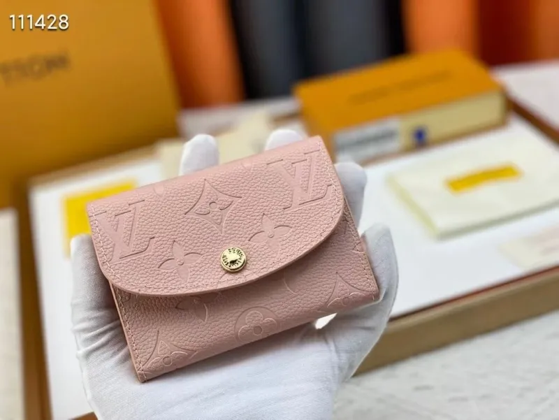 Alternative view of LV Wallets-1691
