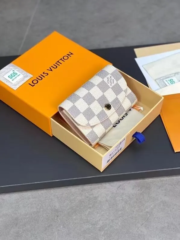 LV Wallets-1695