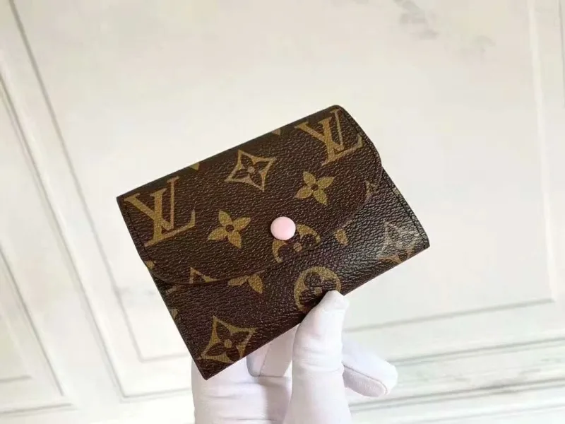 LV Wallets-1699