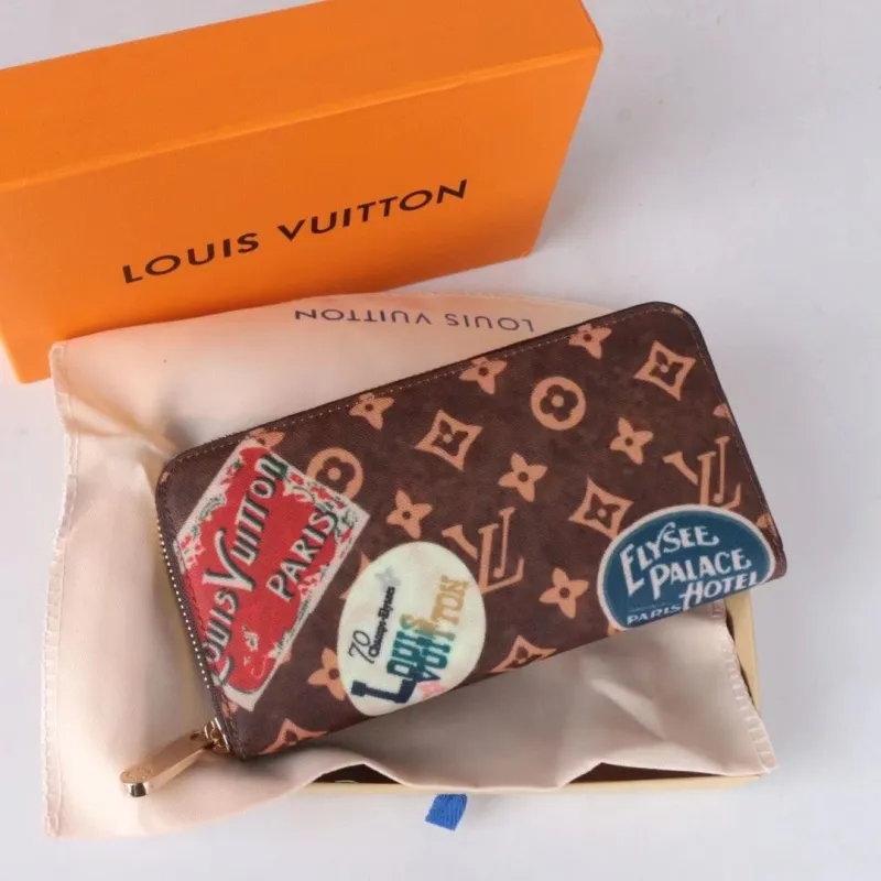 LV Wallets-1705
