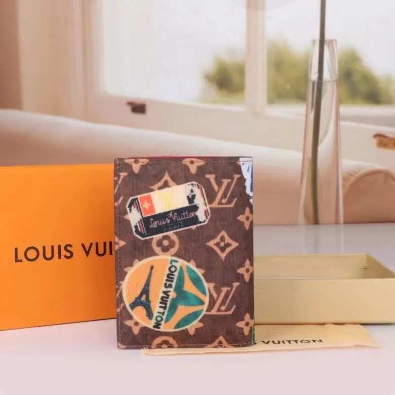 Alternative view of LV Wallets-1707
