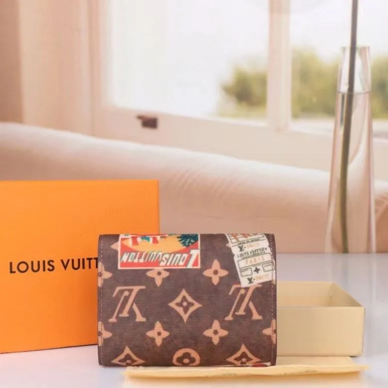 Alternative view of LV Wallets-1708